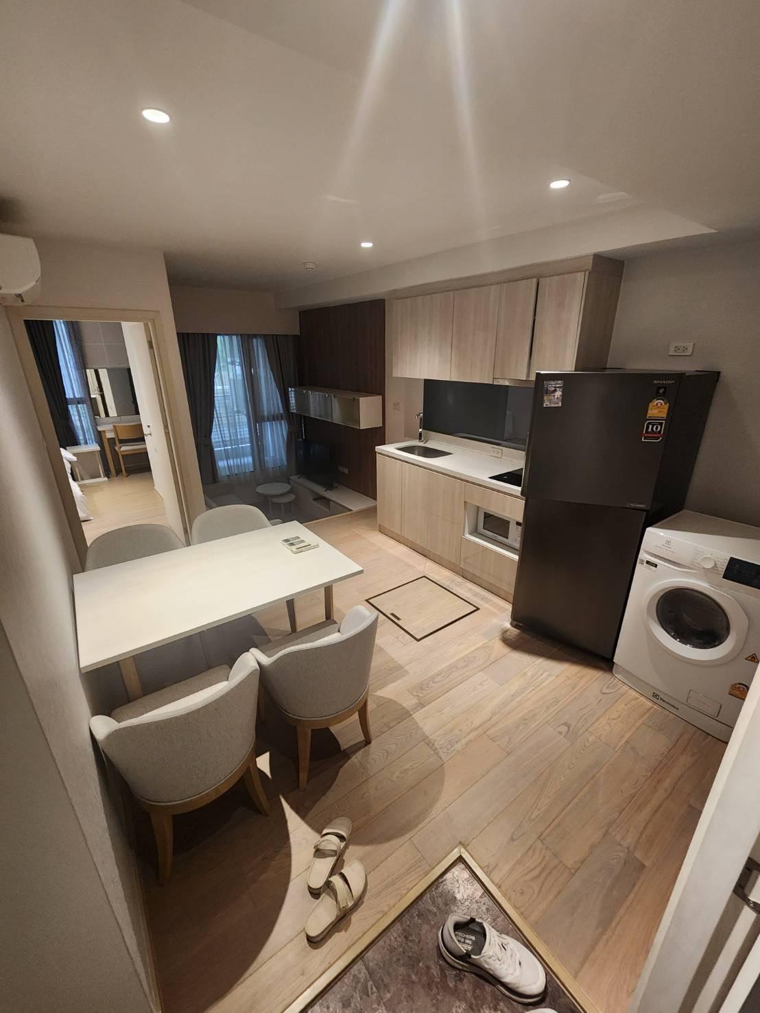 Condo หรูใจกลางทองหล่อ Runesu (Low Rise) สงบ เดินทางสะดวกมาก เหมือนอยู่ญี่ปุ่น - 1