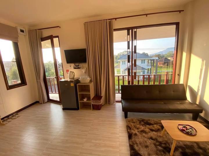 Mountain Breeze Stay บ้านพักตากอากาศวิวภูเขาสไตล์สวิส - เขาค้อ 🌱 - 8