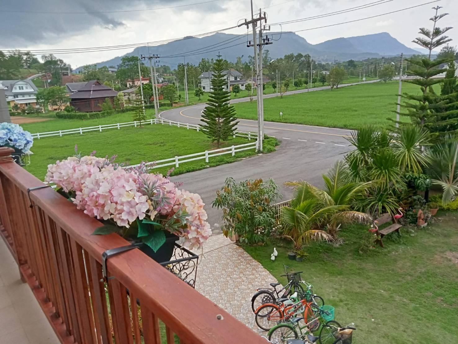 Mountain Breeze Stay บ้านพักตากอากาศวิวภูเขาสไตล์สวิส - เขาค้อ 🌱 - 10