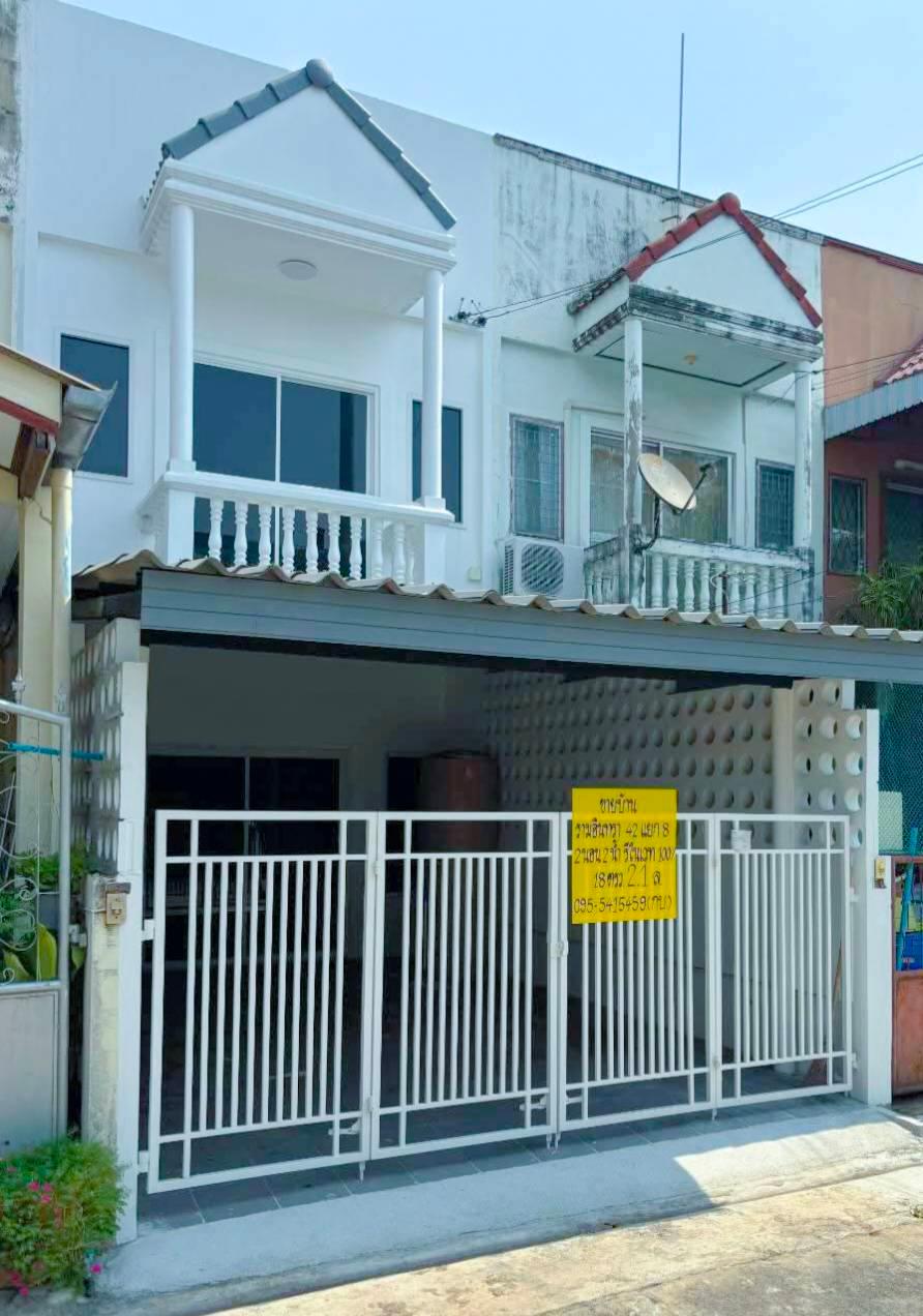 บ้านรีโนเวทใหม่ สวยพร้อมอยู่! ทำเลทอง รามอินทรา 42 แยก 8 ราคาไม่ถึง 2 ล้าน! - 1