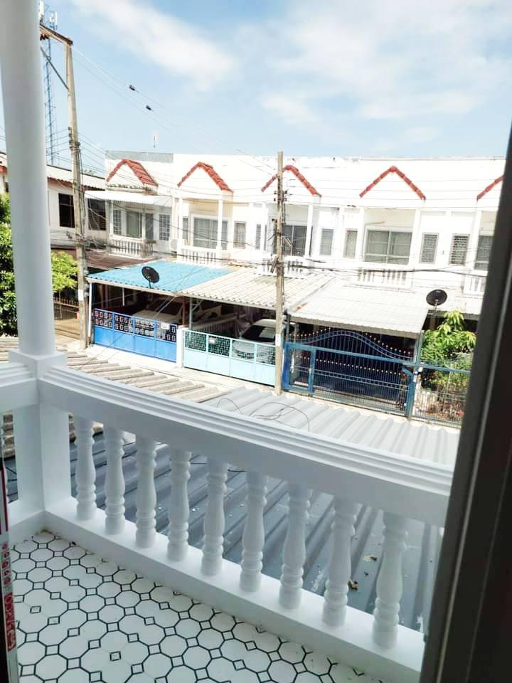 บ้านรีโนเวทใหม่ สวยพร้อมอยู่! ทำเลทอง รามอินทรา 42 แยก 8 ราคาไม่ถึง 2 ล้าน! - 3