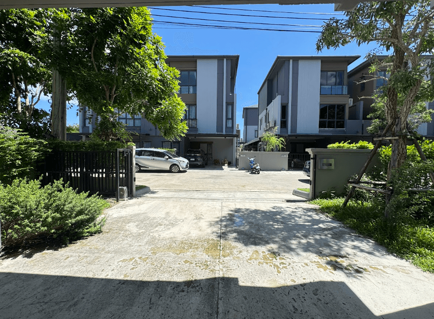 บ้านหรู 3 ชั้นตกแต่งครบสไตล์ Modern Scandinavian - โครงการ บ้านกลางเมือง สุขุมวิท 77 - 3