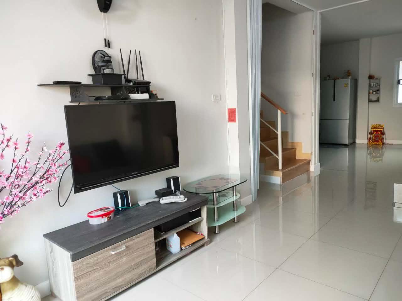 หมู่บ้าน PMC.HOME 6 พัทยา - ทาวน์โฮม 2 ชั้น แปลงหลังมุม ทำเลเดินทางสะดวก - 4