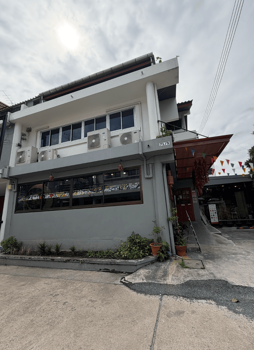 ทาวน์เฮ้าส์ 3 ชั้น แปลงมุม ทำเลทองติดโลตัส มีผู้เช่าเป็นร้านอาหาร (เหมาะสำหรับจำนอง / ลงทุน) - 3