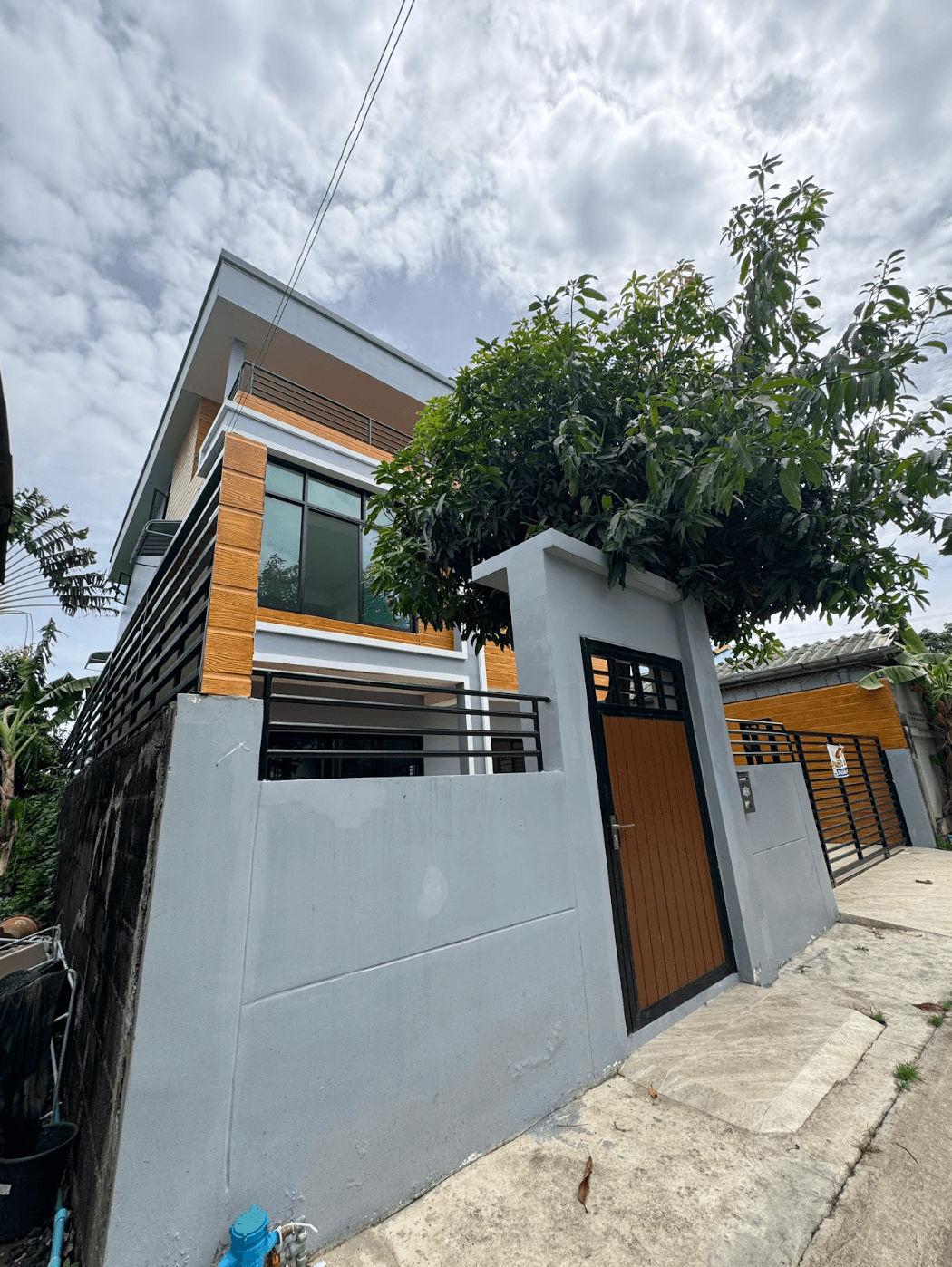 บ้านเดี่ยว 3 ชั้น ประชาอุทิศ 96 - 2