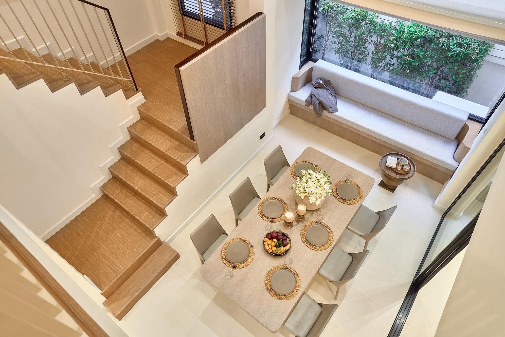 ขายบ้านเดี่ยว 2 ชั้น สร้างใหม่ สไตล์ Contemporary Modern ตกแต่งหรูเฟอร์นิเจอร์+เครื่องใช้ไฟฟ้าครบชุด โครงการหมู่บ้านพราว หางดง - 1