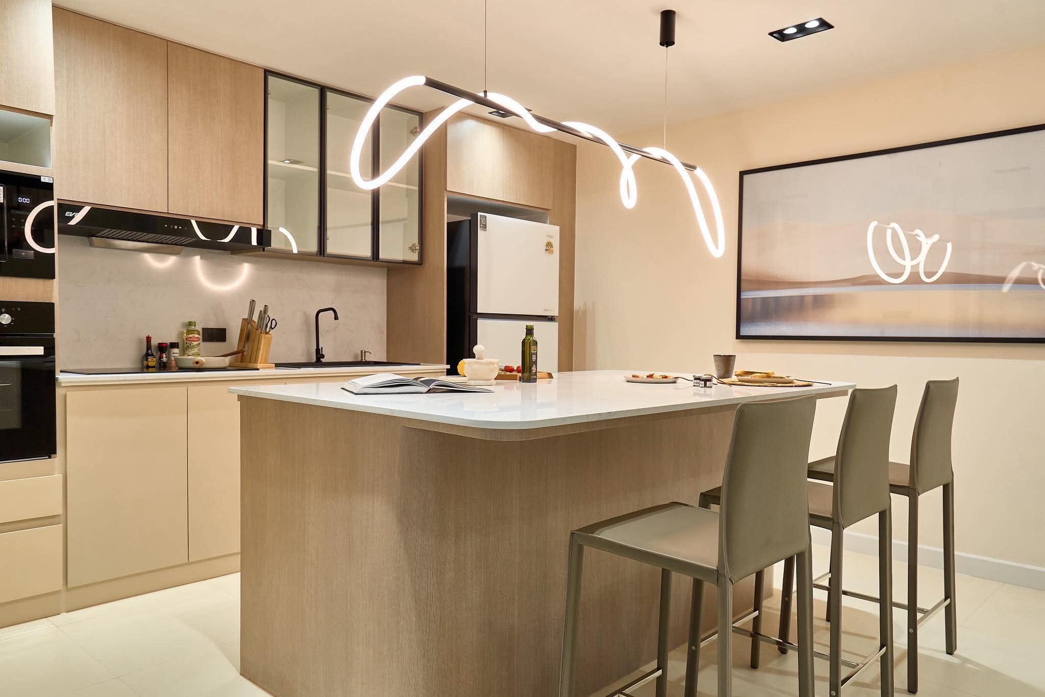 ขายบ้านเดี่ยว 2 ชั้น สร้างใหม่ สไตล์ Contemporary Modern ตกแต่งหรูเฟอร์นิเจอร์+เครื่องใช้ไฟฟ้าครบชุด โครงการหมู่บ้านพราว หางดง - 22