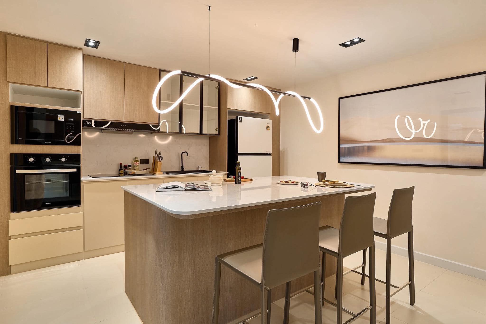 ขายบ้านเดี่ยว 2 ชั้น สร้างใหม่ สไตล์ Contemporary Modern ตกแต่งหรูเฟอร์นิเจอร์+เครื่องใช้ไฟฟ้าครบชุด โครงการหมู่บ้านพราว หางดง - 27