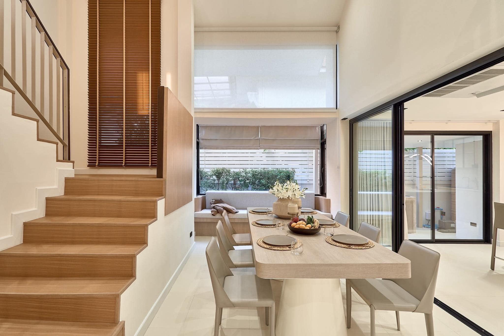 ขายบ้านเดี่ยว 2 ชั้น สร้างใหม่ สไตล์ Contemporary Modern ตกแต่งหรูเฟอร์นิเจอร์+เครื่องใช้ไฟฟ้าครบชุด โครงการหมู่บ้านพราว หางดง - 10