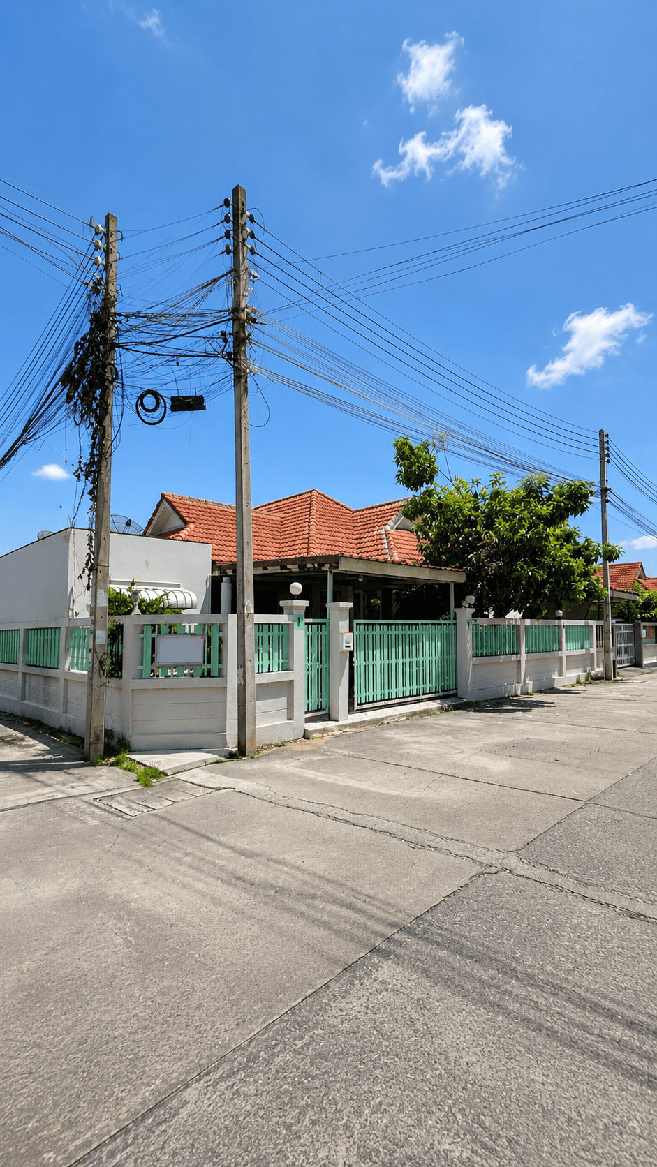 🏡 ขายบ้านเดี่ยวชั้นเดียว ทำเลดี พร้อมห้องทำงานแยก ใกล้ใจกลางเมืองนครสวรรค์ 64 ตร.วา 3 นอน 2น้ำ - 2