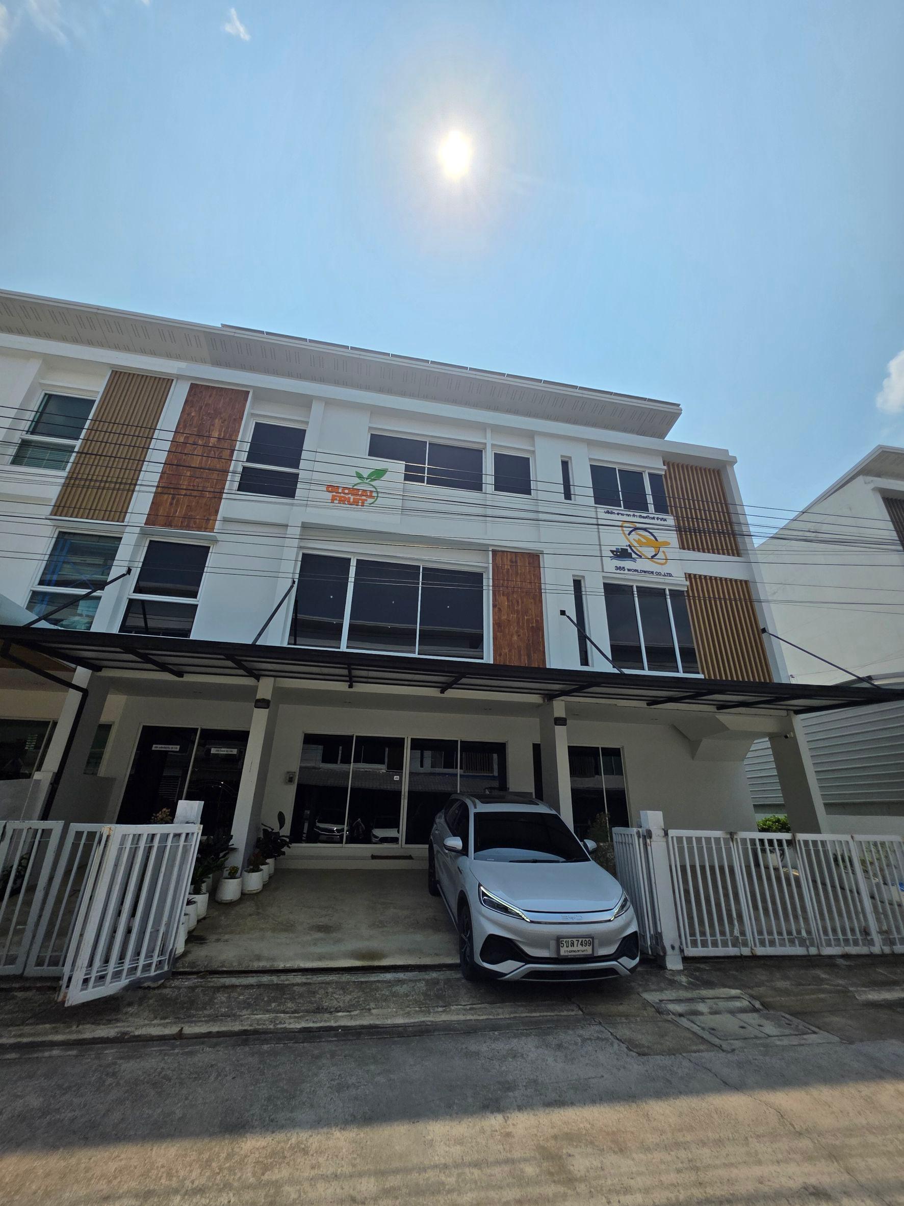 ทาวน์โฮม โครงการ Mind Hof Romklao-Suvarnabhumi - 1