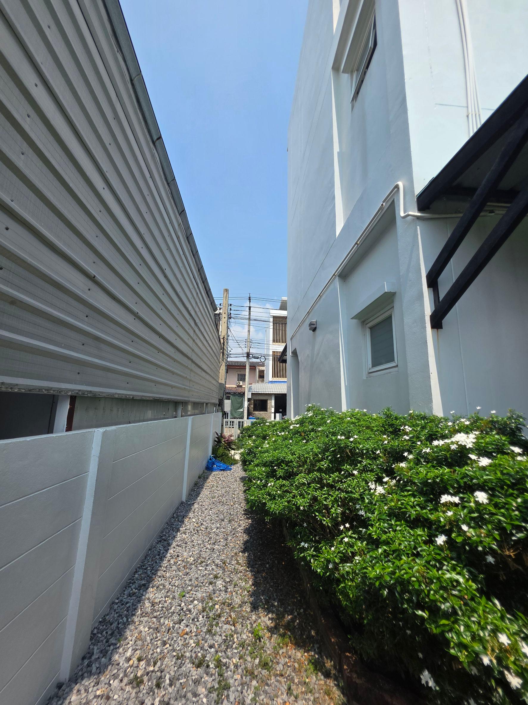 ทาวน์โฮม โครงการ Mind Hof Romklao-Suvarnabhumi - 3