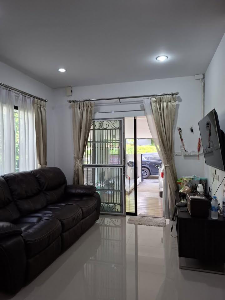 ทาวน์เฮ้าส์ 2 ชั้น หมู่บ้าน บ้านฟ้า-ทาวน์นี่ ปิ่นเกล้า พุทธมณฑลสาย 5 - 3
