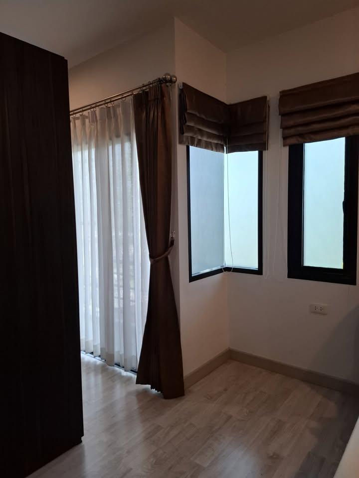 ทาวน์เฮ้าส์ 2 ชั้น หมู่บ้าน บ้านฟ้า-ทาวน์นี่ ปิ่นเกล้า พุทธมณฑลสาย 5 - 6