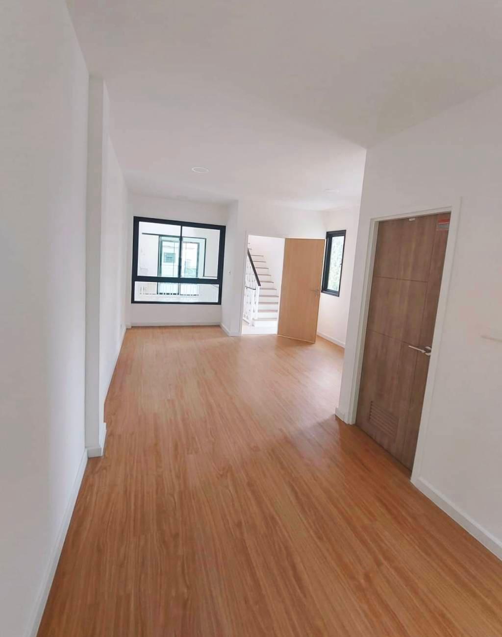 พรีเมียมทาวน์โฮมใหม่สไตล์ Modern Classic บ้านใหม่ ลาซาล32 แยก2 - 14