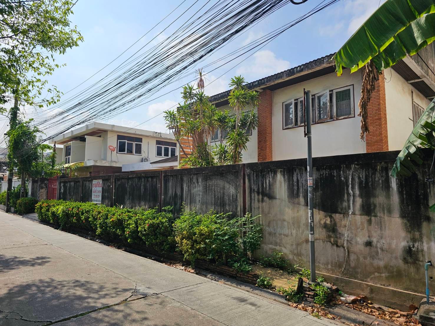 House No. 4 บ้านเดี่ยวแปลงสวยและที่ดินศักยภาพสูงเพื่อการพัฒนา - พหลโยธิน 44 - 7