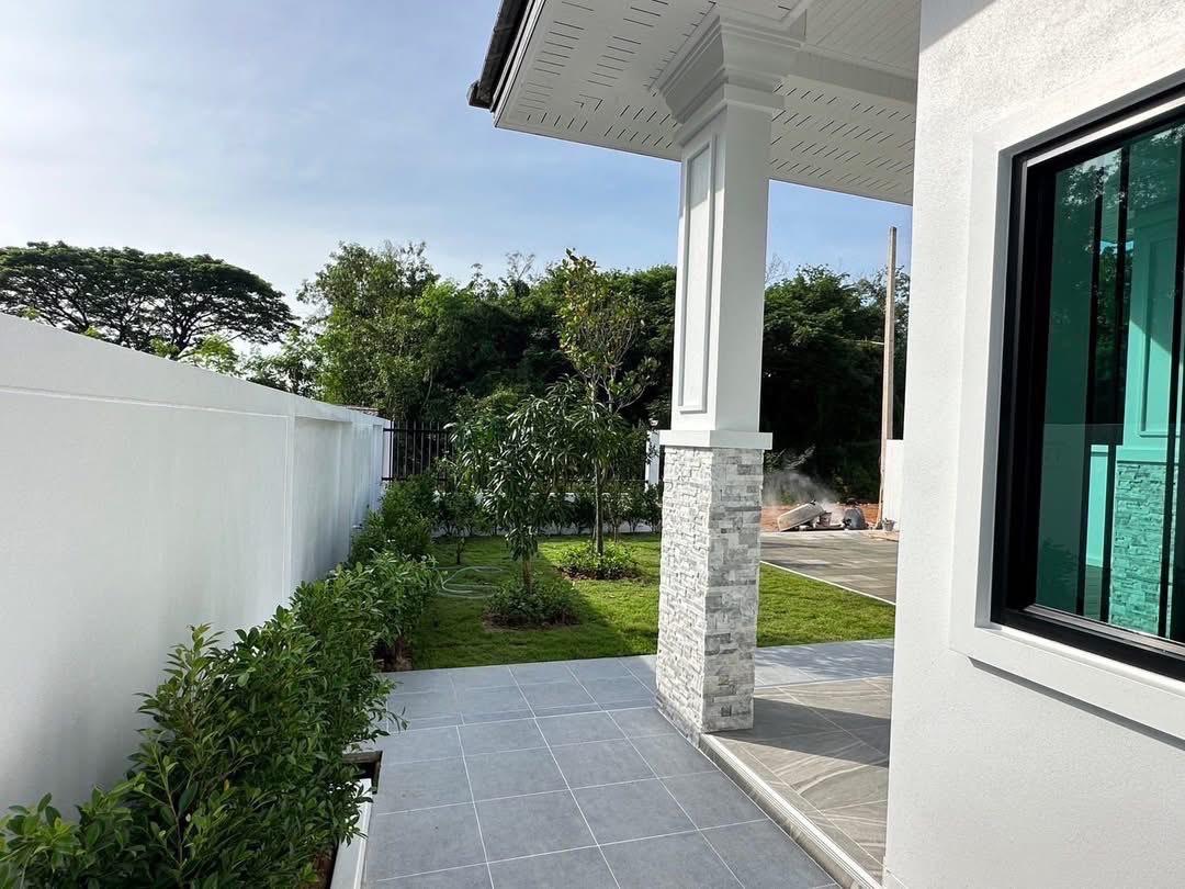 🏠 บ้านดาราสิริ 1 คลองเตย 19 พื้นที่กว้างที่สุด! ในราคาสุดคุ้ม ✨ เบื่อความอึดอัด... มาอยู่บ้านที่โปร่งสบาย บนเนื้อที่จุใจ 88 ตร.ว. ใกล้รพ หาดใหญ่ 10 นาที - 19