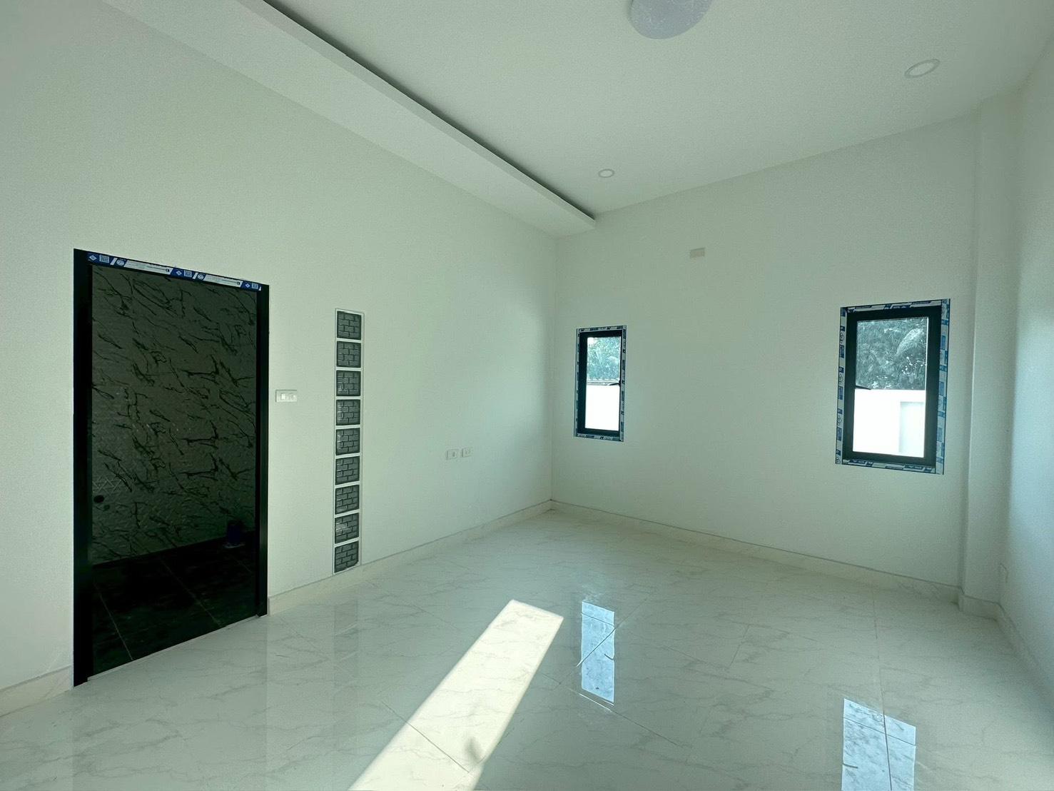 🏠 บ้านดาราสิริ 1 คลองเตย 19 พื้นที่กว้างที่สุด! ในราคาสุดคุ้ม ✨ เบื่อความอึดอัด... มาอยู่บ้านที่โปร่งสบาย บนเนื้อที่จุใจ 88 ตร.ว. ใกล้รพ หาดใหญ่ 10 นาที - 6