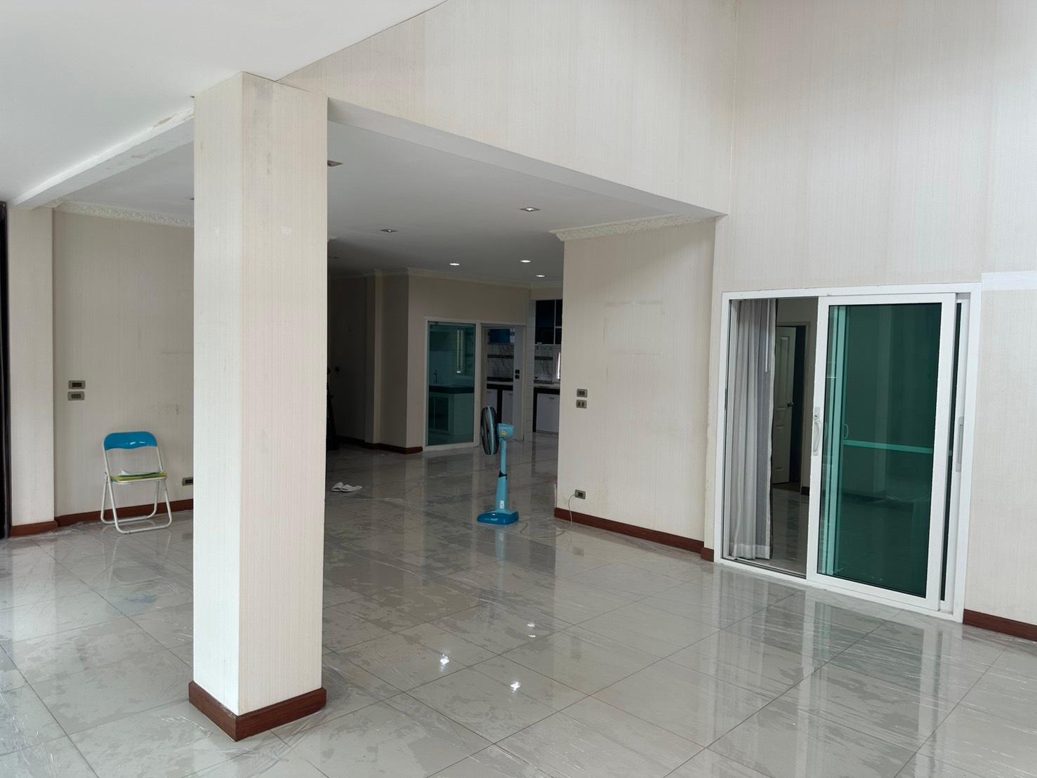 หมู่บ้านสุดหรู Casa Legend เกษตร-นวมินทร์ | บ้านเดี่ยว 3 ชั้น ที่ดิน 61.4 ตรว. - 6