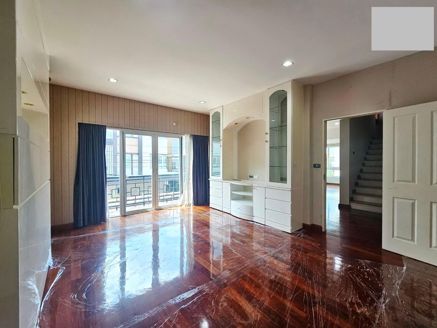 หมู่บ้านสุดหรู Casa Legend เกษตร-นวมินทร์ | บ้านเดี่ยว 3 ชั้น ที่ดิน 61.4 ตรว. - 8