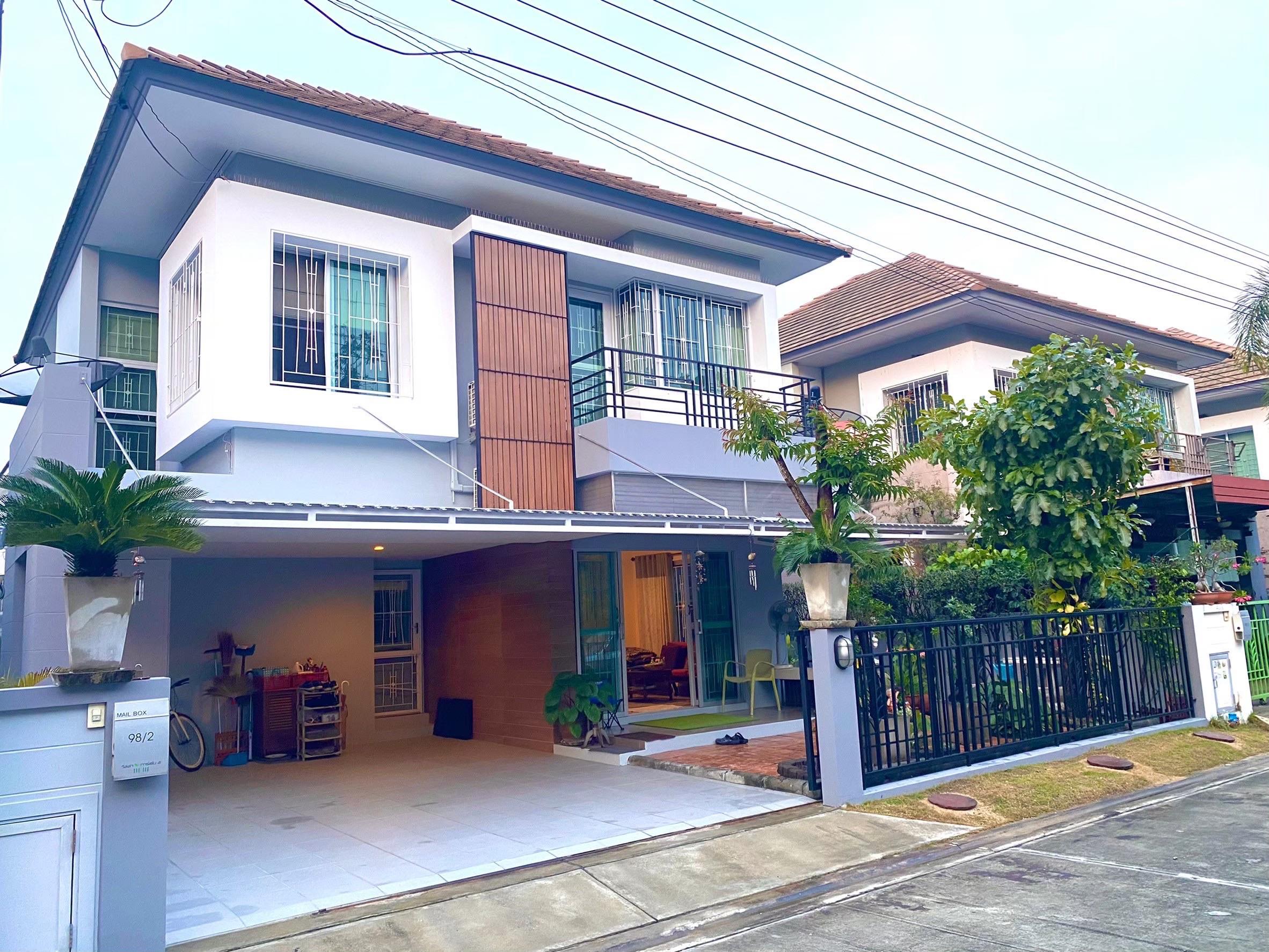 ขายบ้านเดี่ยว 2 ชั้น หมู่บ้าน Villa Garden รัตนาธิเบศร์ (บ้านพี่รังสรรค์) ทำเลดี หน้าบ้านไม่ชนใคร - 1