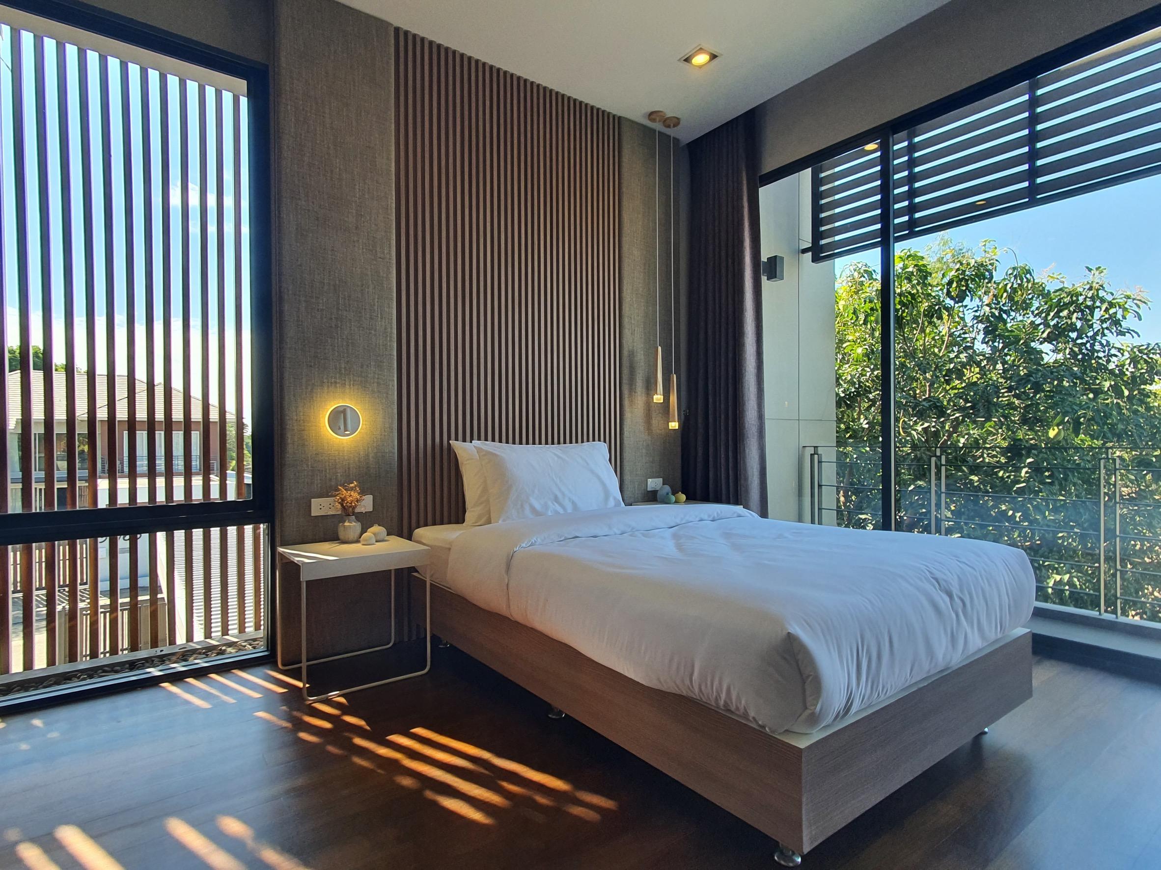 ขายคฤหาสน์หรู 2 ชั้น สไตล์ Modern Tropical เนื้อที่ 300 ตร.ว. โครงการระดับไฮเอนด์ หมู่บ้านปัญญาอินทรา P.7 - 19