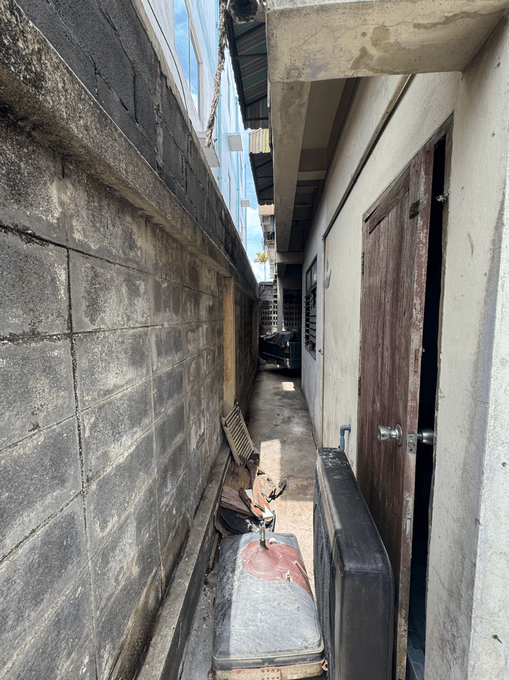 ขายที่ดินพร้อมบ้านเดี่ยว 2.5 ชั้น (ขายตามสภาพเพื่อรีโนเวท) ทำเลทองซอยจรัญสนิทวงศ์ 27 ใกล้ MRT ไฟฉาย และ รพ.ศิริราช - 23