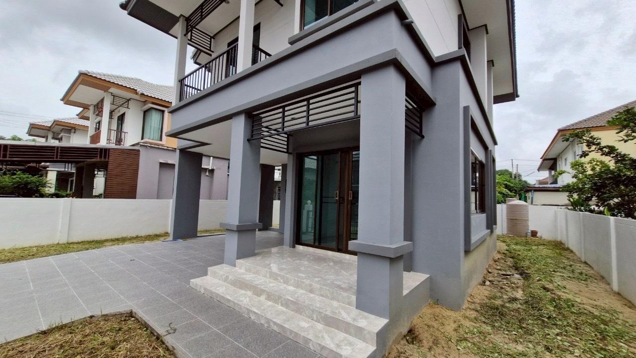 ขายบ้านเดี่ยว 2 ชั้น หมู่บ้านวิสตร้า วิลล์ (B1 B2) ลำลูกกา คลอง 3 ปรับปรุงใหม่ตามหลักฮวงจุ้ยโดยซินแสชื่อดัง ทำเลดีติดถนนโครงการ ใกล้ BTS คูคต - 15