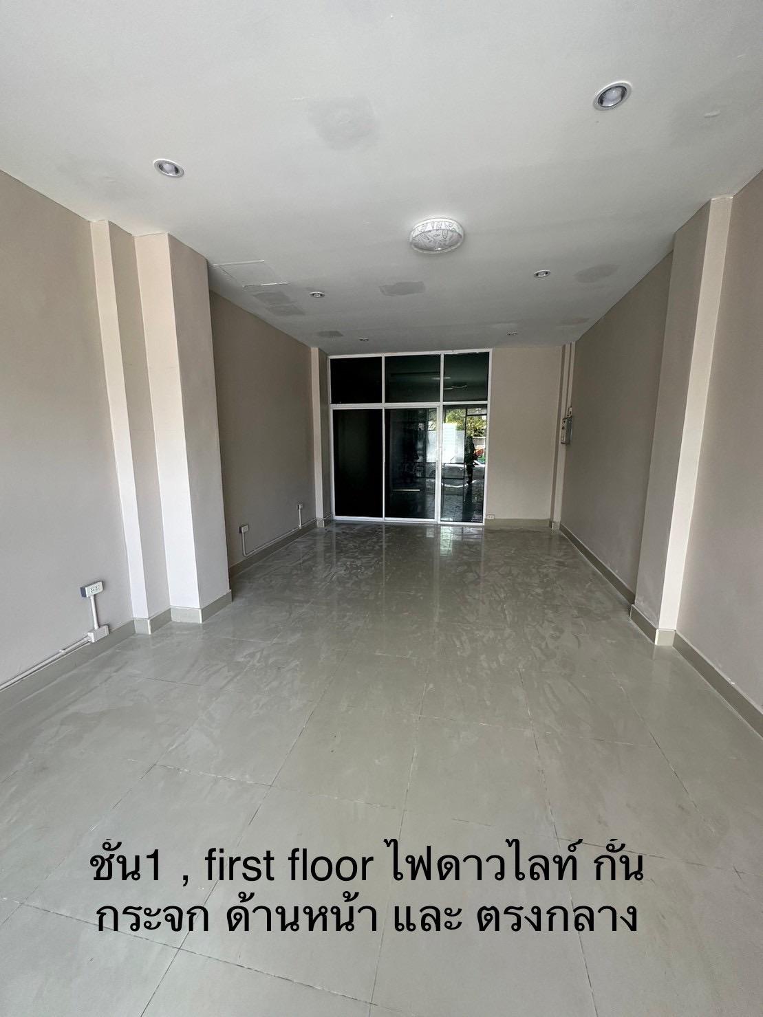 ขาย/ให้เช่า อาคารพาณิชย์ 3 ชั้น รีโนเวทใหม่ทั้งหลัง หน้ากว้าง 4.5 เมตร ถนนนิภัทธ์สงเคราะห์ 1 ซอย 4 ใจกลางเมืองหาดใหญ่ ตรงข้ามหลังแบงค์ชาติ - 13