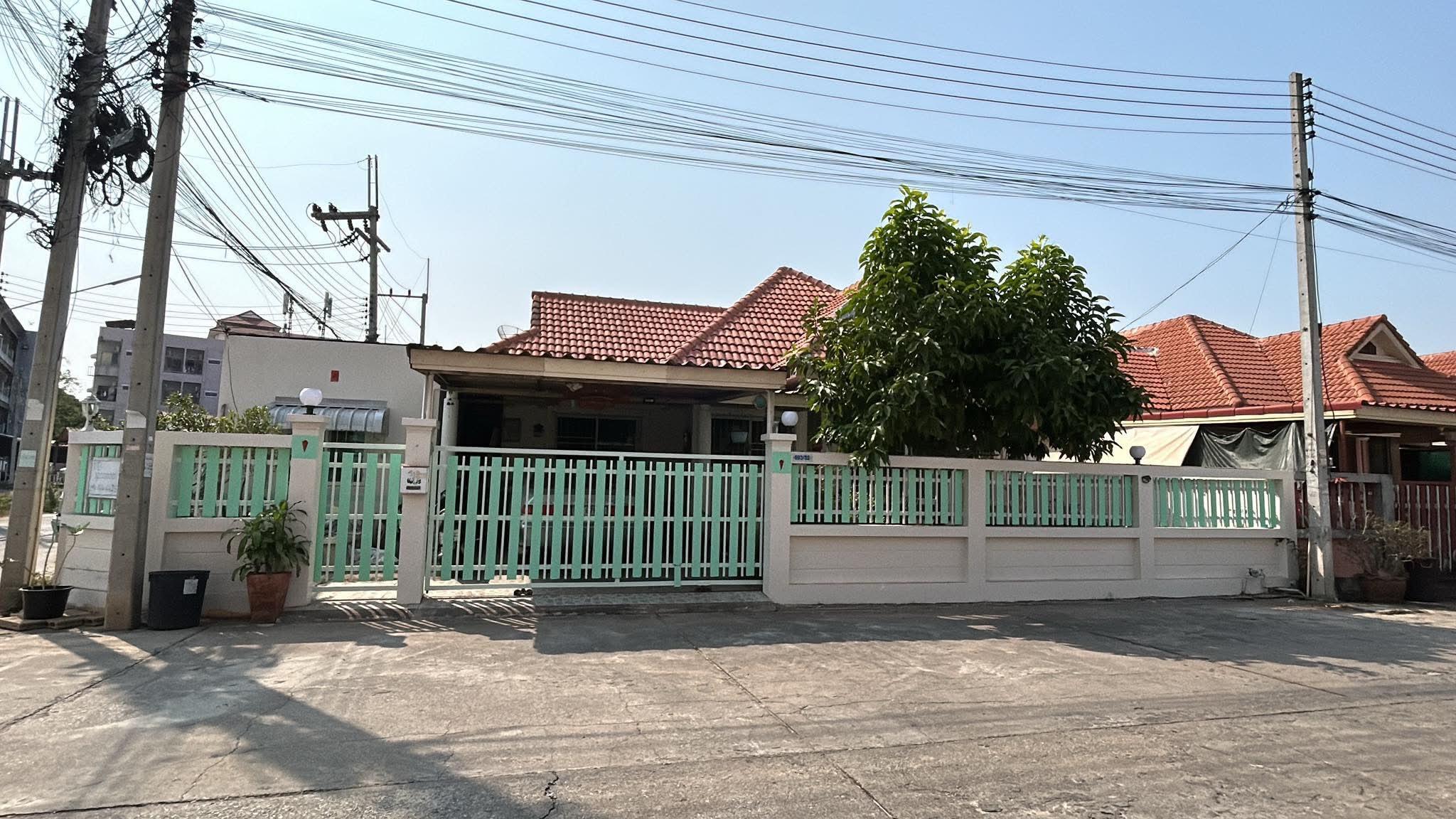 🏡 ขายบ้านเดี่ยวชั้นเดียว ทำเลดี พร้อมห้องทำงานแยก ใกล้ใจกลางเมืองนครสวรรค์ 64 ตร.วา 3 นอน 2น้ำ - 1