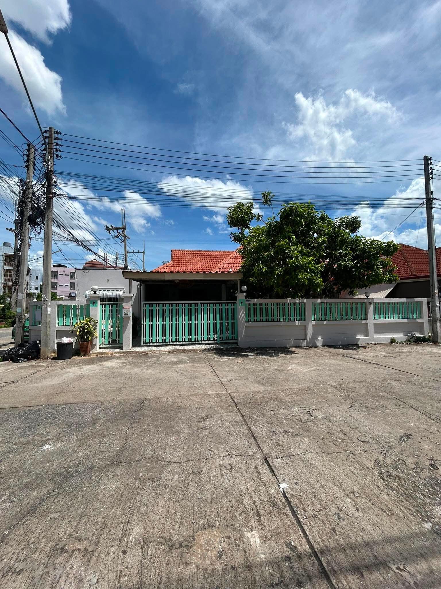 🏡 ขายบ้านเดี่ยวชั้นเดียว ทำเลดี พร้อมห้องทำงานแยก ใกล้ใจกลางเมืองนครสวรรค์ 64 ตร.วา 3 นอน 2น้ำ - 14