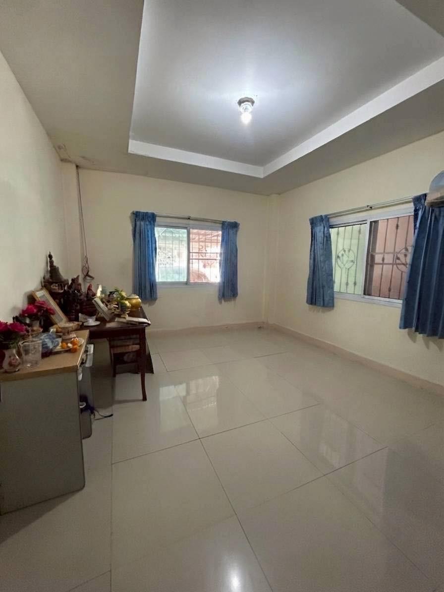 🏡 ขายบ้านเดี่ยวชั้นเดียว ทำเลดี พร้อมห้องทำงานแยก ใกล้ใจกลางเมืองนครสวรรค์ 64 ตร.วา 3 นอน 2น้ำ - 4