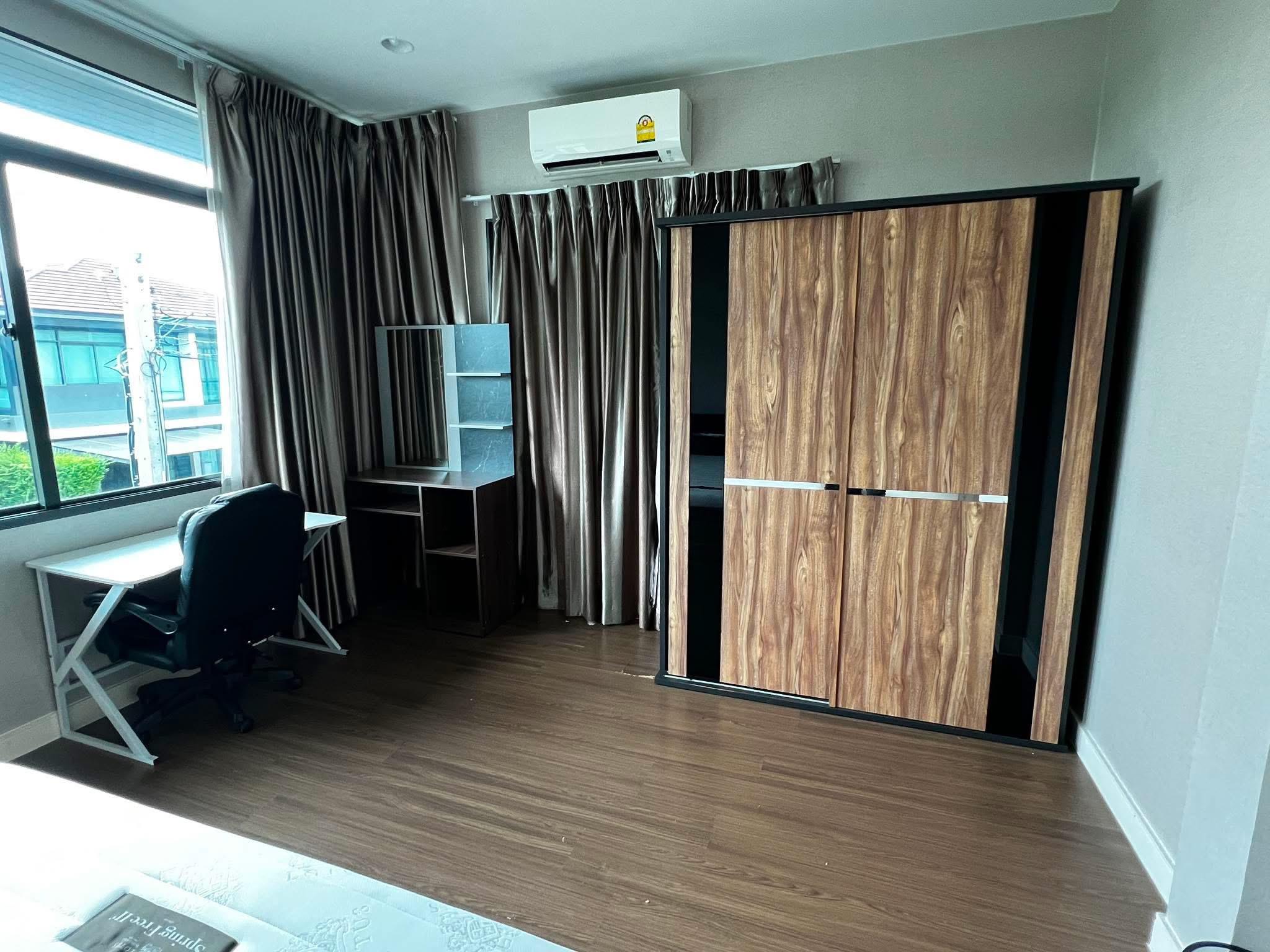 บ้านเดี่ยวให้เช่า เศรษฐสิริ กรุงเทพกรีฑา 75 ตร.ว. 4 นอน เฟอร์ครบ | House for Rent Setthasiri Krungthep Kreetha 4 Bed Near Brighton College - 9